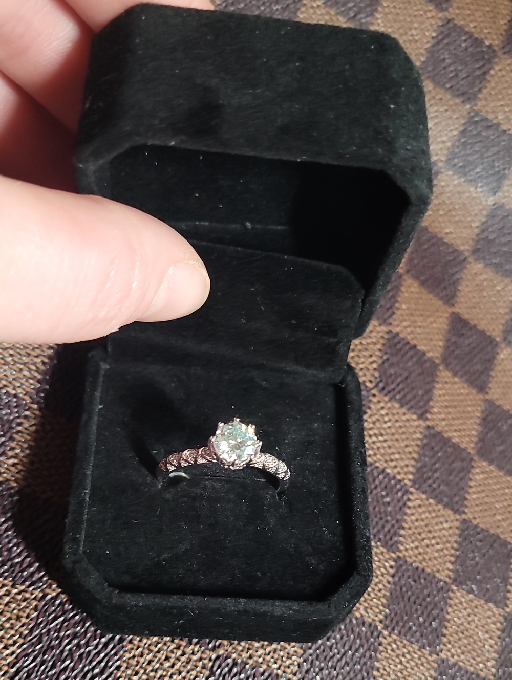 1.0 CT. Silver  Engagement Ring with Moissanite Center Stone